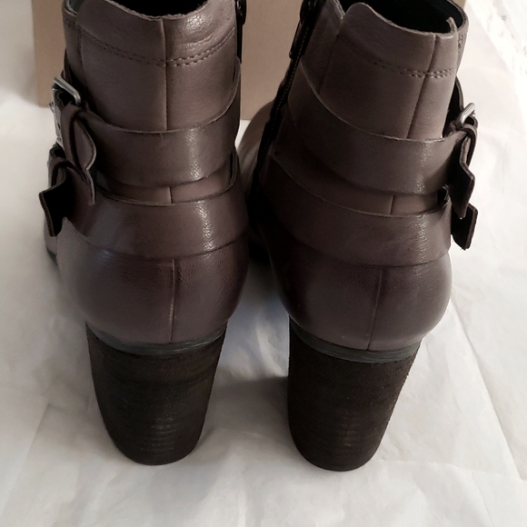 Josef Seibel New BRITNEY 50 Comfort Boots 41/10 Brown Black Ombre Leather Bootie - Picture 11 of 16
